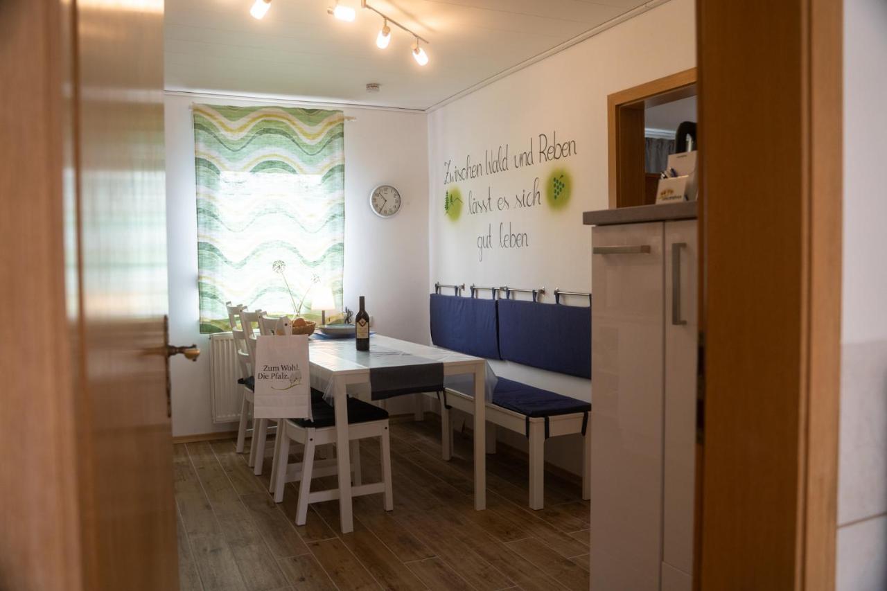 Niederkirchen bei Deidesheim Ferienhaus Lenchen מראה חיצוני תמונה